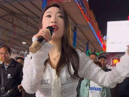都匀加油!乡亲们大家都要注意安全。#城市内涝现场 #防汛应急救援 #抗洪抢险记录 #雨天出行注意安全 #房屋被淹