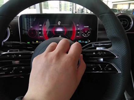 如何设定C级车后视镜锁车自动折叠 #汽车知识 #汽车 #奔驰