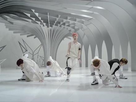 仅凭一首歌血洗全球,谁能想到已是十三年前。 #exo #king #音乐 #咆哮 #Kpop