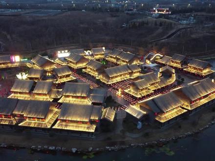 元宵节一定要去贾鲁水镇看灯会,赏非遗民俗。 元宵节一定要去贾鲁水镇看灯会,赏非遗民俗。#贾鲁水镇游园灯会 #郑州文旅体集团 #贾鲁水镇 @贾鲁水镇 @郑州文旅体集团 #郑州贾鲁水镇元宵节灯会