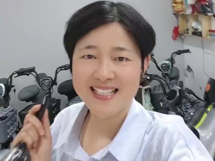 教你如何使用电动车的遥控器#雅迪电动车 #同城好店推荐 #导墅镇电动车哪家好 #导墅镇