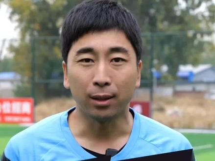 足球规则:这种情况算手球吗?
#足球规则 #足球判罚 #足球教学 但是打人就是你的不对了!@DOU+小助手 @抖音小助手