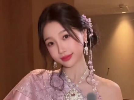 #虞书欣 官宣出席#GoldGala 活动,我女就这样闷声干大事