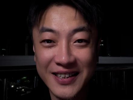 你哭了吗?我在慢慢长大,她在慢慢变老。给你们的妈妈打个电话吧……#母亲节 #给妈妈的歌 #感恩母亲 #翻唱 #天之大
