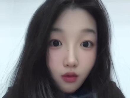 刷l盟主在讨论郭沫若,出于好奇,我就去搜了一下,郭沫若的后代都在干什么。 #抖音玩法教学 #抖音合伙人计划