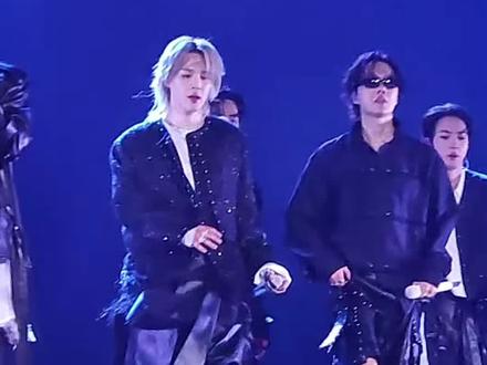 V - SWIM + Like Animals 个人直拍 @beberang_i #金泰亨 #金泰亨直拍 #防弹少年团金泰亨 #bts光华门 #bts网飞直播