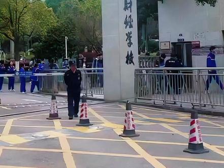 长沙财经学校,2026年招生计划公布 湖南初三的孩子有福了,长沙财经学校招生计划开始提前批录取,王牌专业可选!
#长沙财经学校 #初三考不上高中怎么办 #湖南中职 #农村户口补贴 #家长一定要告诉孩子