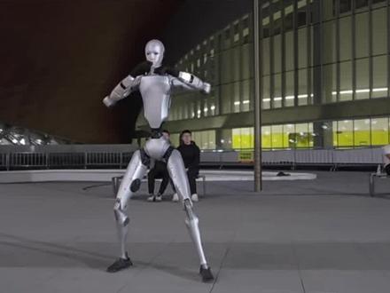 机器人带崩科技股,虽事出有因,但也有点借题发挥了#机器人 #Ai #股民交流 #粉丝一千万上热门入口