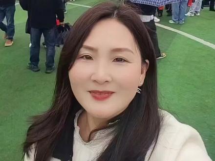 成人礼,祝愿孩子们:心之所向,素履以往;提笔从容,落笔生花;高考顺利,金榜题名!开启人生新篇章!#高三百日誓师 #成人礼