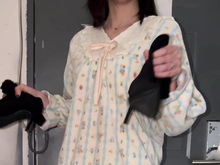想给你一脚 又怕你抓着脚不放 #转场#御姐#走拍#穿搭#过膝靴
