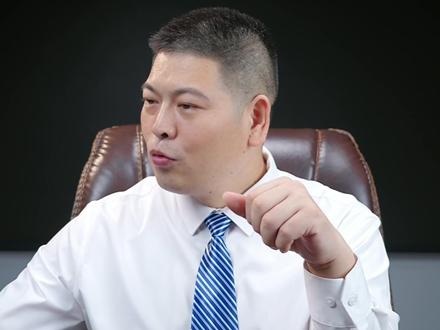 出国旅游请一个保镖多少钱一个月?