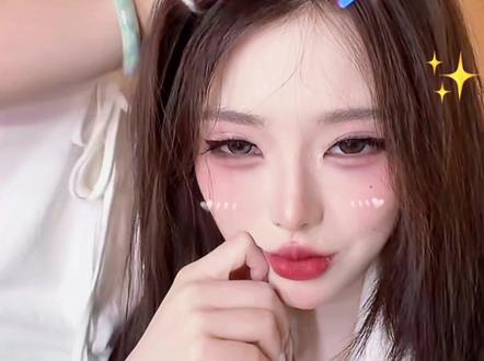 如此清醒的妹妹🐰支持妹妹🐰支持龙队🐲支持紫霖💜大家安安静静看看就好💜
@龙悦🐰(龙浩天妹妹) @紫霖-爱乐L @龙浩天🐲 (酉阳桃花源酉州古城直播) #可爱到爆炸💥 #清醒大女主 #直播名场面