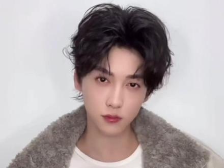 #田栩宁 腥风血雨体质,每次一场出圈活动,就有莫须有的料爆出来#九成美 #网红