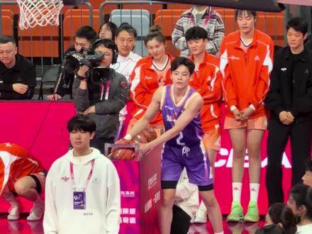 一镜到底!中国女篮队长杨舒予WCBA全明星三分球大赛全过程! #杨舒予 #wcba全明星周末 #wcba全明星 #中国女篮