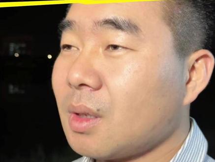 抖音有个默认开启的功能,你的下单、收藏、评价商品,有可能以标签形式推送给互关好友。按照步骤关闭,守护自己的消费隐私,建议转发给身边人。 #手机小技巧 #隐私保护 #抖音设置 #生活避坑 #刘掌柜说理财