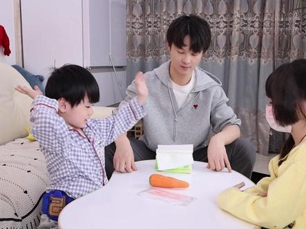 萝卜纸巾猫咪挑战,你能得到自己的“真棒”吗? #家庭日常 #萝卜纸巾猫 #亲子