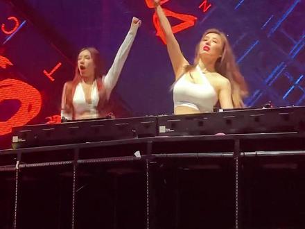 #蹦迪起舞过大年 今天晚上干点啥?出来喝点吧!出来蹦会迪吧。👊✌️🤚#女Dj