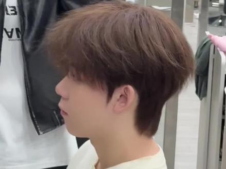 高额头细软塌爆改合集、少年感微分还是氛围感卷毛#南昌男生发型设计 #钢夹气垫烫 #莱斯利卷 #南昌男生烫发 #男生烫发