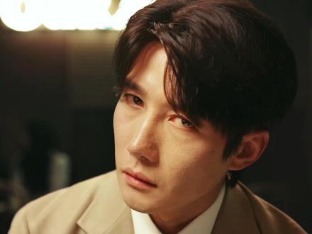 饶雨瓷步步为营,终于引出了幕后的神秘金融幽灵“美珠会” #她的盛焰名场面疯神 #她的盛焰 #马思纯 #宁理