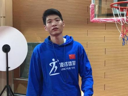 做完仰卧起坐肚子疼得厉害怎么办?学会这四个动作,帮你有效缓解#中考体育 #拉伸 #仰卧起坐