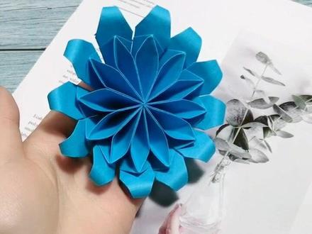 秒变蓝莲花,一看就会的那种哦#上热门 #在家干点啥 ##手艺人 #折纸