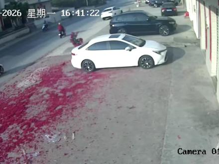 蓝战非正在加速赶回家吃年夜饭 #蓝战非 回罗定