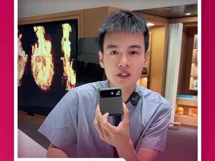 摩托罗拉新折叠 全新元气配色 #motorazr40 双卡双待哦!