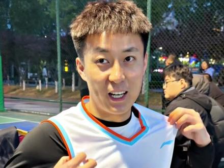 打球不累 自己开车赶路是真累!
持续了好几天!生活!加油!
#杨国栋 #野球
