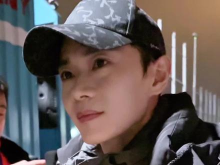 当我换一种方式和曹骏说拜拜 下次不讲了😭#何不同舟渡 #曹骏 #宋牧川 #曹骏宋牧川 #向全世界安利