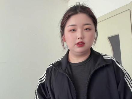 丽姐家三道杠外套收到了, 经典款怎么都不会出错,面料轻薄舒服,现在这个天气正是穿的时候#我不是丽姐 #种草好物 #外套分享 #每日分享 #上热搜