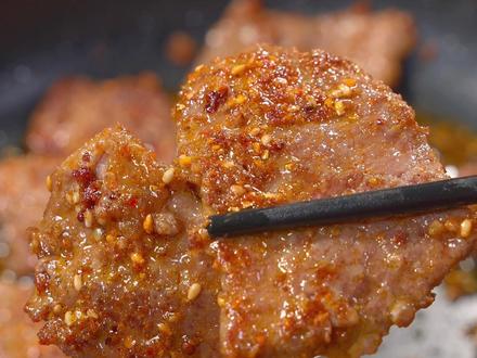 教你在家用锅做烤肉,味道不输外面卖的,自己做但好吃还卫生~#吃烤肉 #烤肉