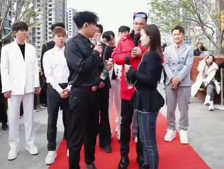 有一位女徒弟热拜师@陈雅森12月30-31号周年庆