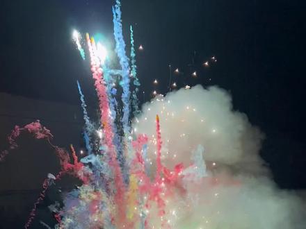 蹦蹦龙测评今年最火迷你版七彩祥云烟花,祝小伙伴们除夕快乐新年 蹦蹦龙测评今年最火迷你版七彩祥云烟花,祝小伙伴们除夕快乐新年快乐!#知识播种计划 #烟花 #七彩祥云 #蹦蹦龙