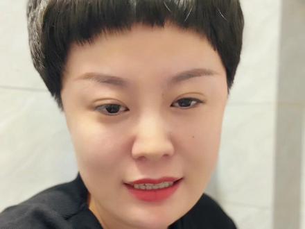 渐冻人晚上难熬吗 零晨的2点多,我实在不知道怎么能表达我现在的心情,我只有用这种方式,或许才能让我释然,再坚持一下吧,我相信一切就都会过去的,加油明天又是美好的一天#渐冻症#渐冻人