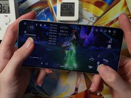 买了台荣耀WIN,模拟夏天测试,拿来测鸣潮! #鸣潮 #数码科技 #荣耀win #荣耀 #手机测评
鸣潮3.0拉满画质60帧,半小时正常跑图,半小时摩托跑图,一小时跑图打怪
但凡1.5W赞咱穿粉丝女仆,去网吧打鸣潮!
测试软件:scene8,devcheck
测试温度25度+
BGM:忆少年,冲动,爱只为我而来,奔跑的光