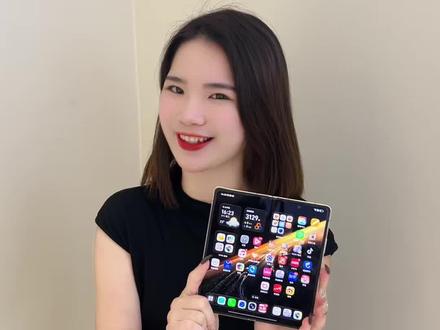 荣耀Magic V6来啦‼️
“折叠屏大满贯”🔥
屏实力 展锋芒💥
#荣耀 #折叠屏 #荣耀magicv6 #折叠屏手机推荐