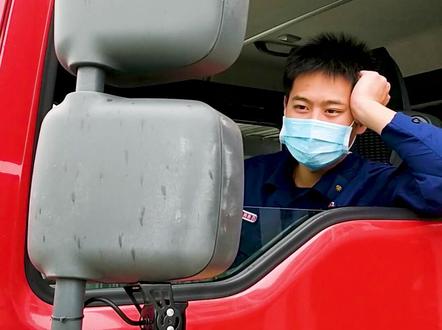 菜鸟 #蓝朋友倒车入库到 #老司机 的蜕变 @抖音小助手 #蓝朋友的守护