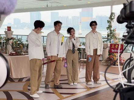欢迎收看综艺牛马挣钱养狗的一天 #奔跑吧#奔跑吧14#青年创作者成长计划#在拍一种很新的vlog #打工人的精神状态