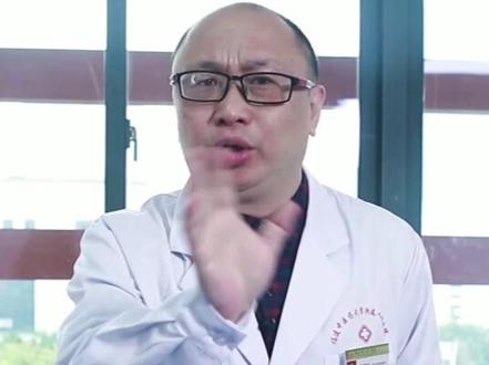 洗脸用热水还是冷水?我的答案是都不行!你用什么水洗脸呢?#活得好看 @抖音辟谣