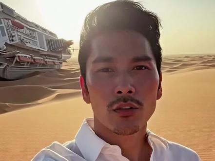 八度空间4 声明:内容为AI生成虚构内容,无不良引导,此视频用于视觉创意,艺术展示,虚构演绎,仅供娱乐。#阈限空间 #沙漠 #怪诞 #vlgo10亿流量计划 #悬疑