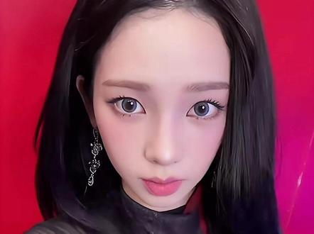 谁的手机?#Karina#柳智敏