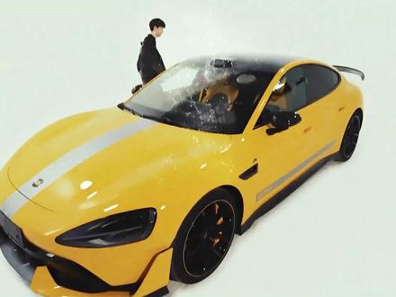 16岁用一首发迹惊艳黄子韬,新生代歌手#TopBarry 下一个登顶乐坛的扛旗选手!#有歌第二季 #音乐 #一半一半