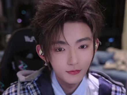 素子教你如何制作一个完美的脱粉视频 @花青素 #花青素 #花青素的今日素递 #反差大赛 #花青素反差名场面大赏