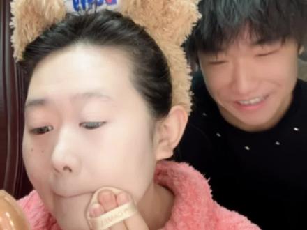 姐姐平时都画这么浓的妆吗 #姐姐平时都化这么浓的妆吗 #变妆前后 #化妆术 #姐弟日常 #变妆