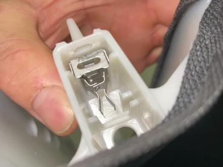 新款奥迪A柱饰板保姆级教程 看完学到了记得点赞 #奥迪 #汽车保养与维修 #内饰拆卸