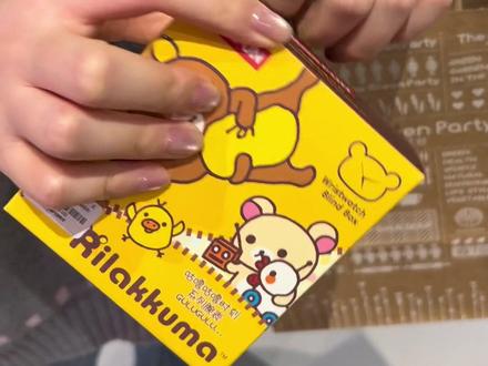 摇一摇盒子会响的不一定是小隐藏的链子声 也有可能是两包干燥剂💔#轻松熊 #轻松熊盲盒 #手表盲盒