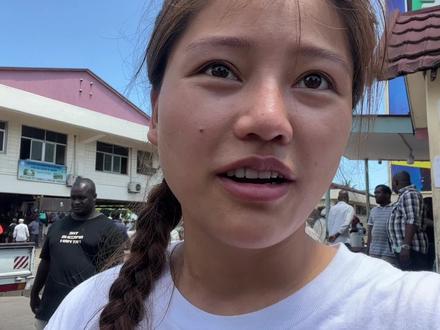 非洲大龙虾有多便宜?海鲜市场竟然各个都会说中文,80块满载而归 #旅行vlog #海外生活 #非洲 #海鲜市场