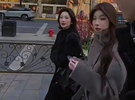 女嘉宾能有很多个 但他对我的感觉只有独一个 #安微第一深情 #时艳#小圣@小圣 @寸日