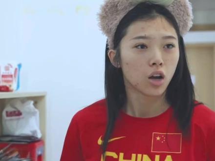 吴艳妮创造今年亚洲100米跨栏最佳成绩;希望大家给给点鼓励#跨栏 #吴艳妮 #吴艳妮百米栏决赛12秒76 #100米跨栏 #吴艳妮亚运会备战中 #田径 #田径的魅力 #吴艳妮12.76秒夺得亚军 #田径那点事儿