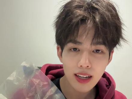 谁说这干噎酸奶噎啊?这太顺滑了…#干噎酸奶 #试吃 #测评 #偷吃